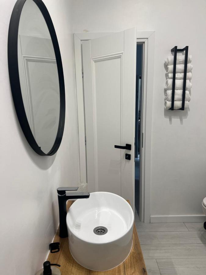 Ultracentral Apartament Calea Victoriei Bucarest Esterno foto